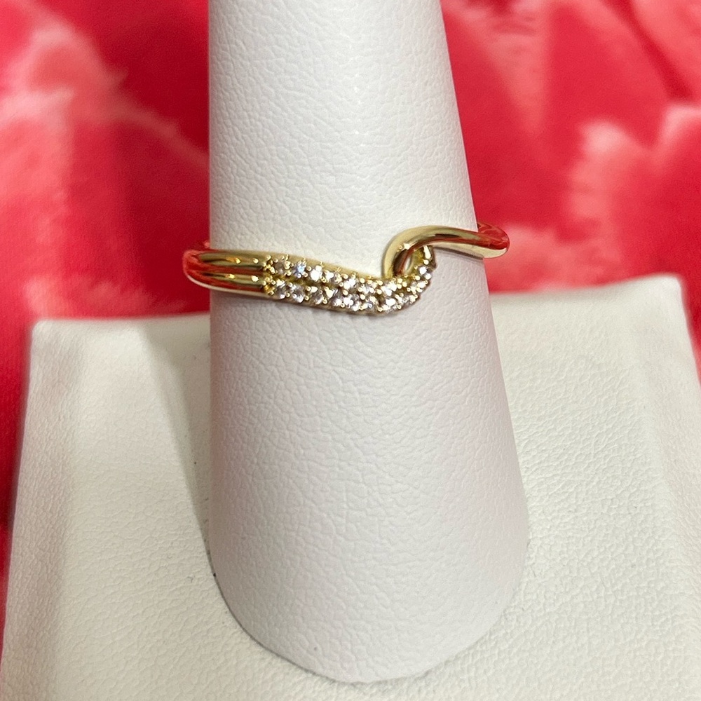 Pretty Bird 18k Gold Plated Cubic Zirconia Wave Ring, Size 9
